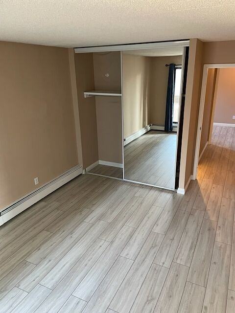735 Dufferin Place - Photo 6 of 8