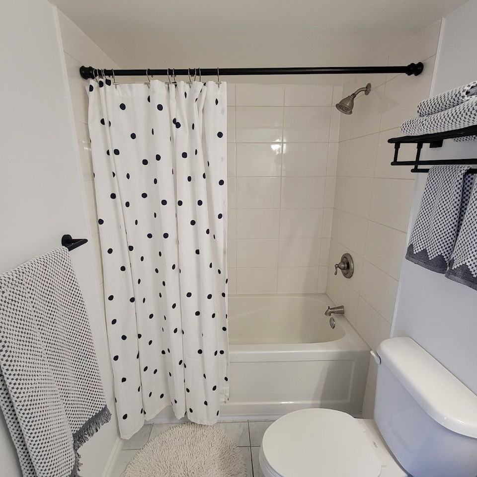 1613 11 Ave Sw - Photo 6 of 9
