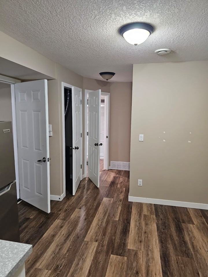 113 Bridleridge Hts Sw - Photo 2 of 13