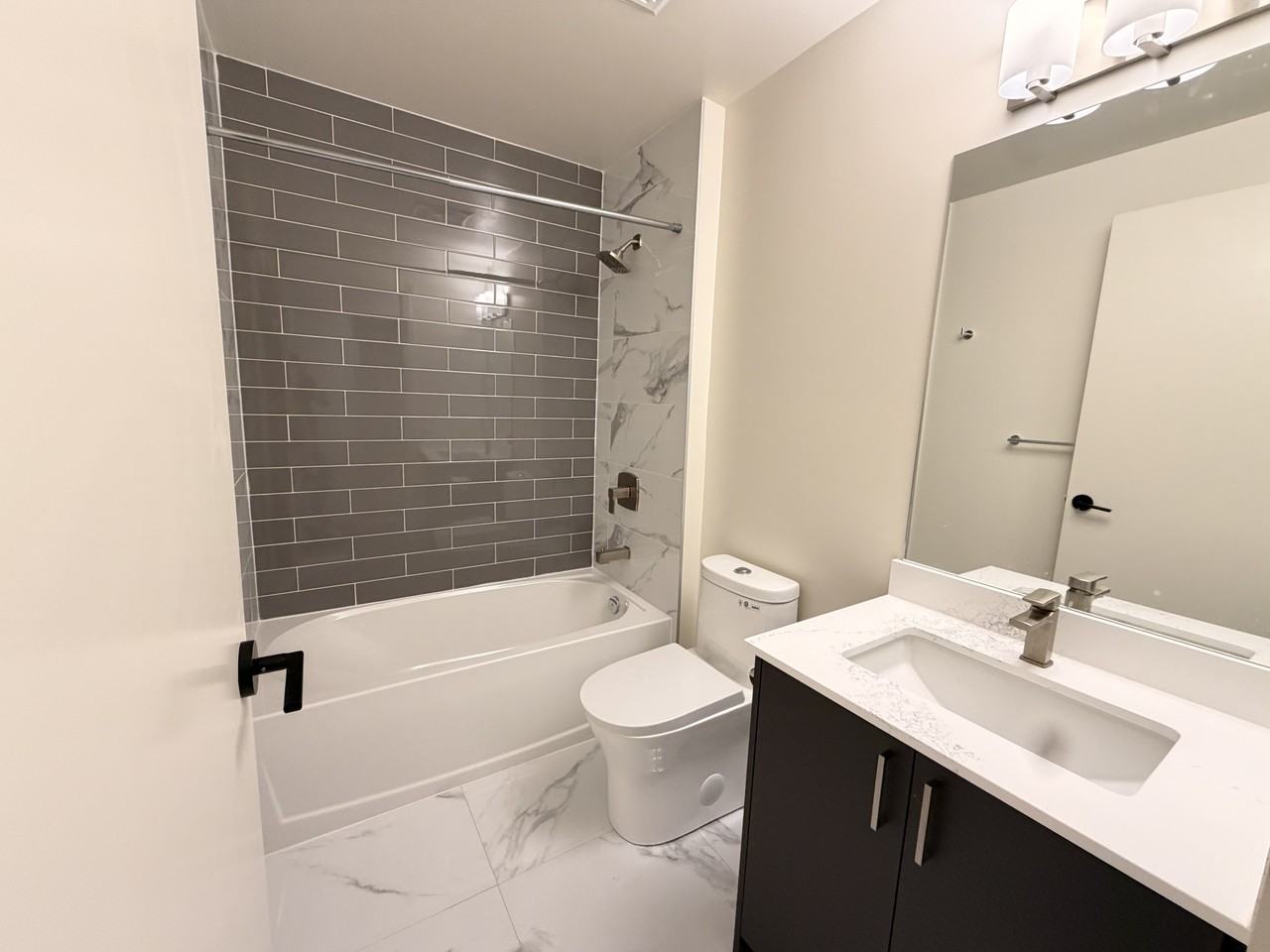 8020 Derry Road West - Photo 6 of 22