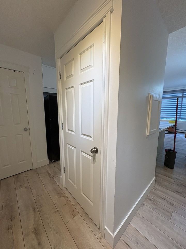950 Apartment Building - Photo 2 of 14