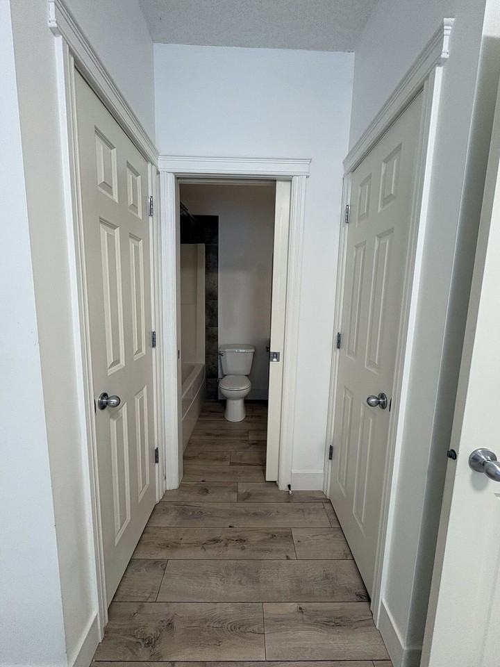 950 Apartment Building - Photo 7 of 14