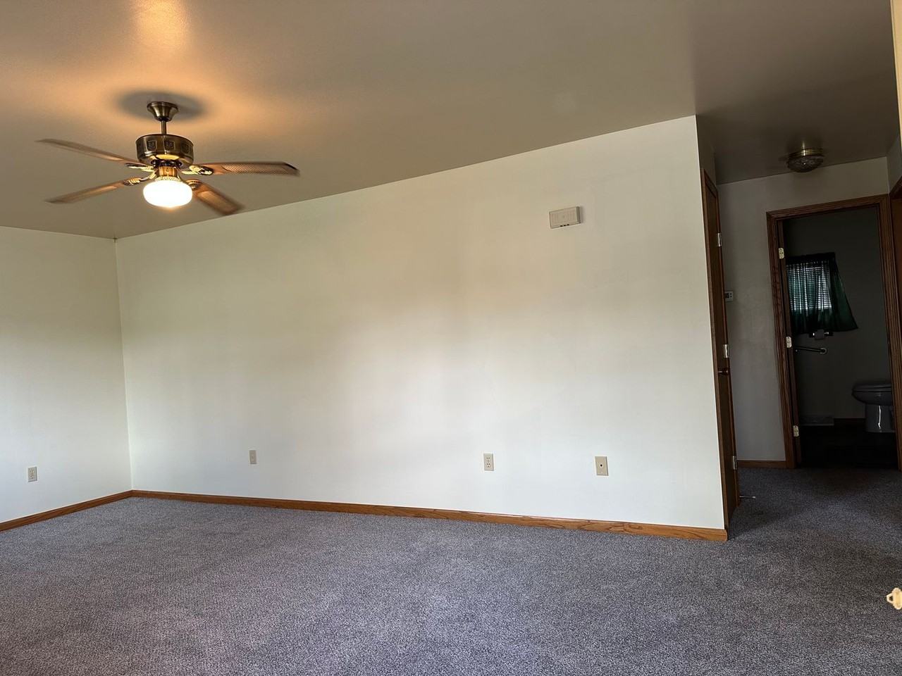 212 4th St Sw - Photo 4 of 7