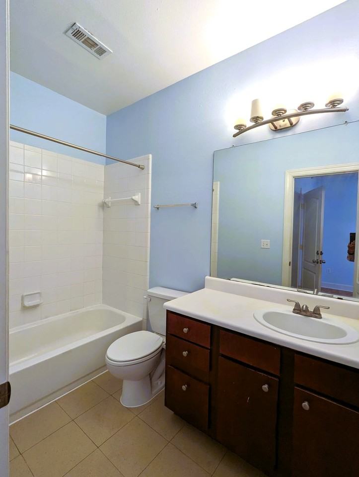 1901 Crossing Place #2203 - Photo 5 of 10