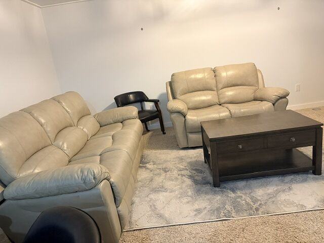 9653 114 Ave - Photo 7 of 16