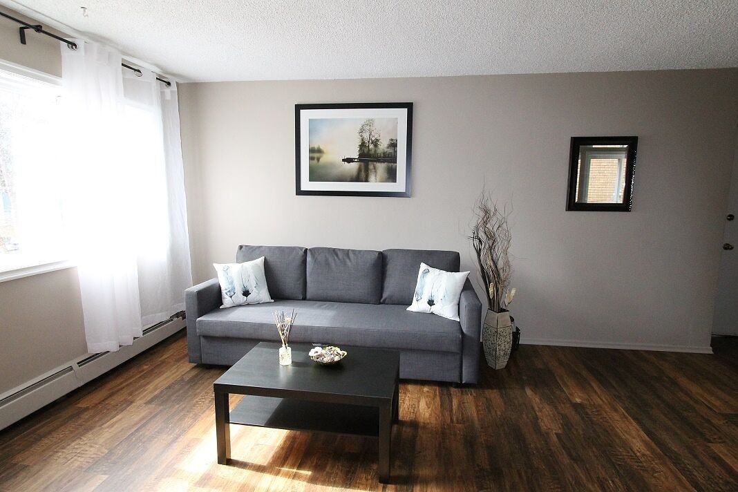 518 22 Ave Sw - Photo 2 of 7