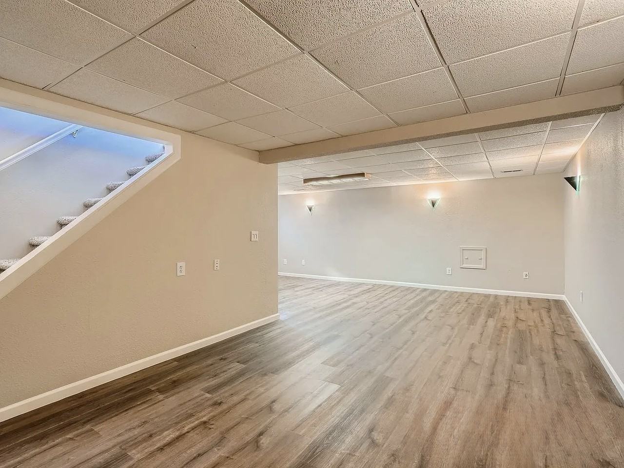 10298 North Robb Street - Photo 4 of 10