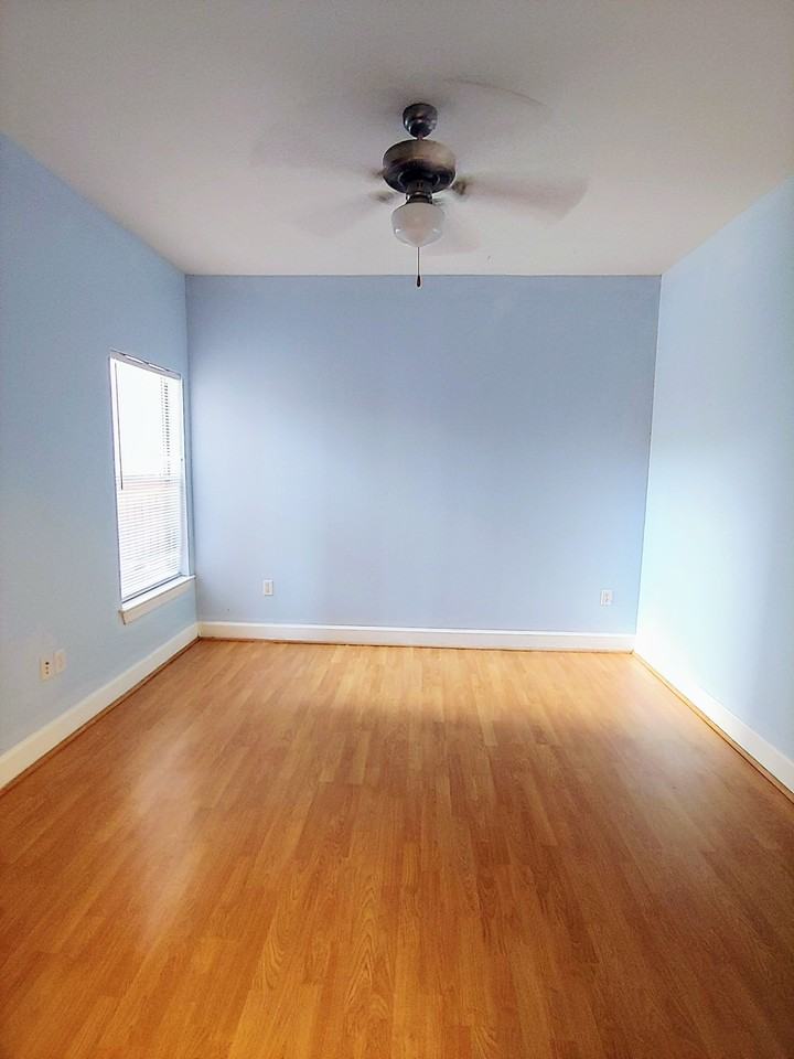 1901 Crossing Place #2203 - Photo 4 of 10