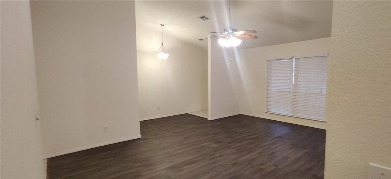 3362 Brian St - Photo 6 of 16