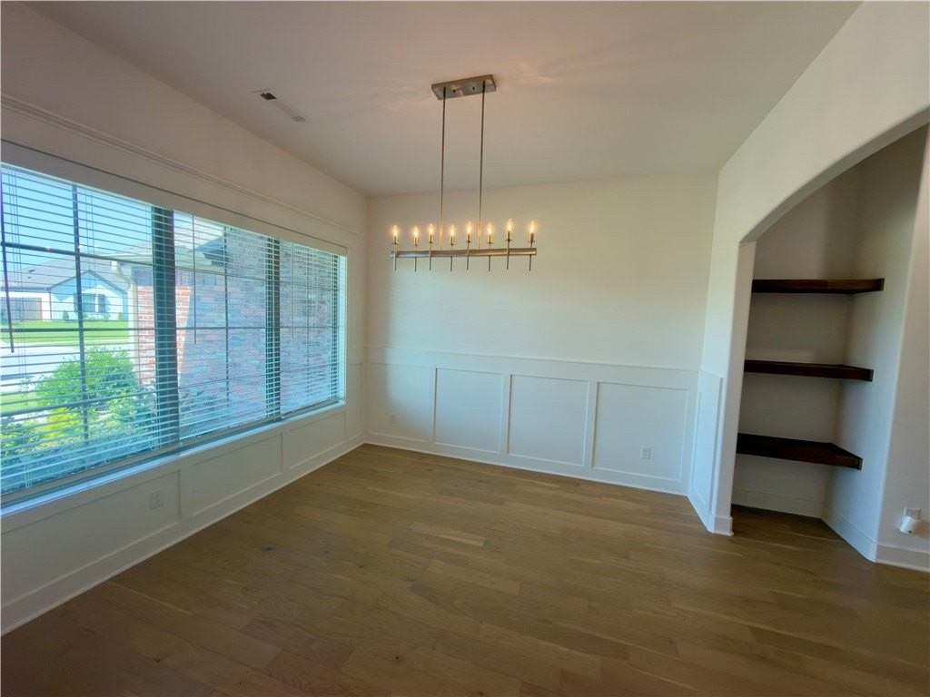 3009 E Coolridge St - Photo 4 of 24