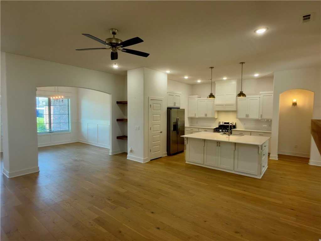 3009 E Coolridge St - Photo 6 of 24
