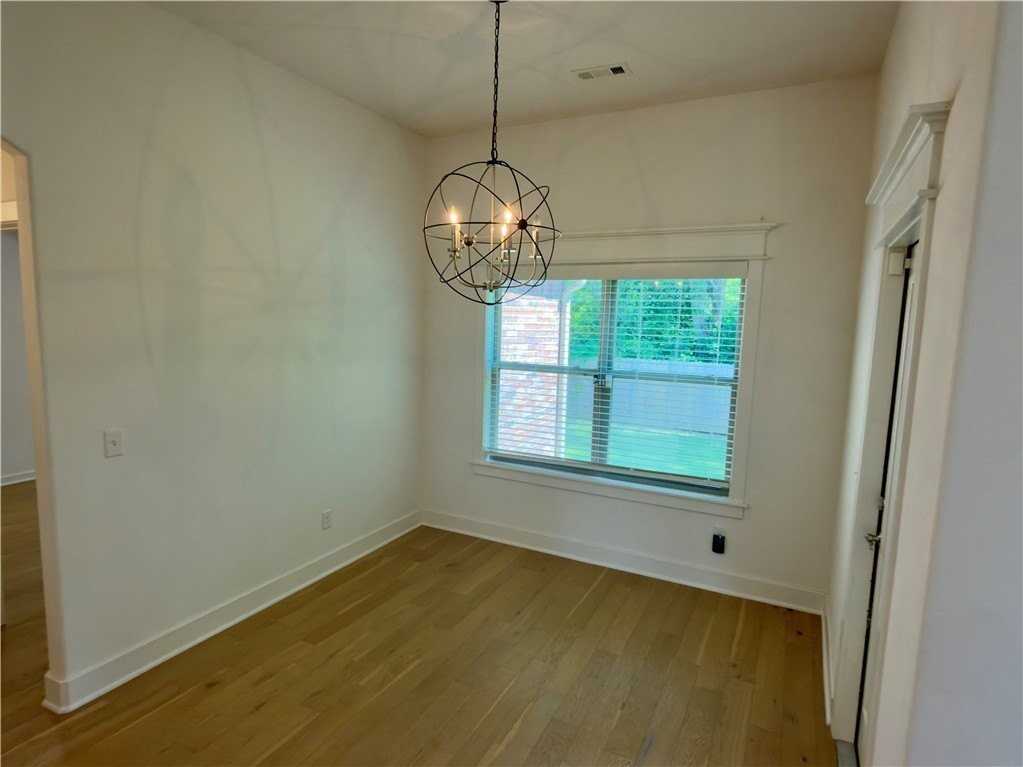 3009 E Coolridge St - Photo 7 of 24