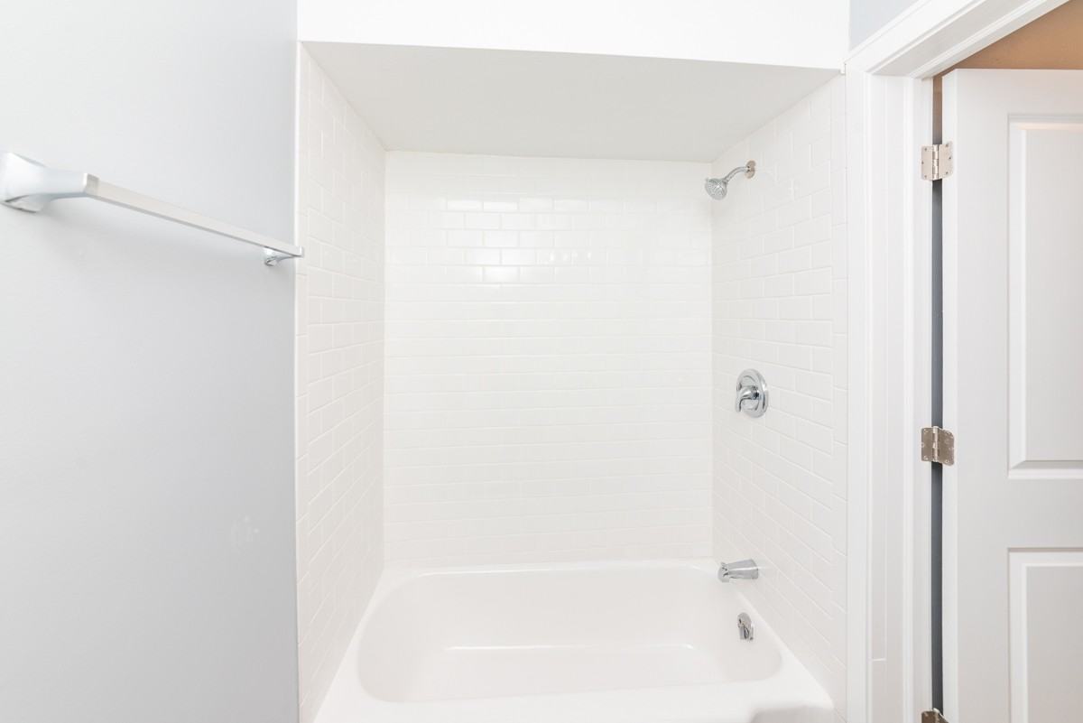 9450 N Washington St #2B - Photo 4 of 16