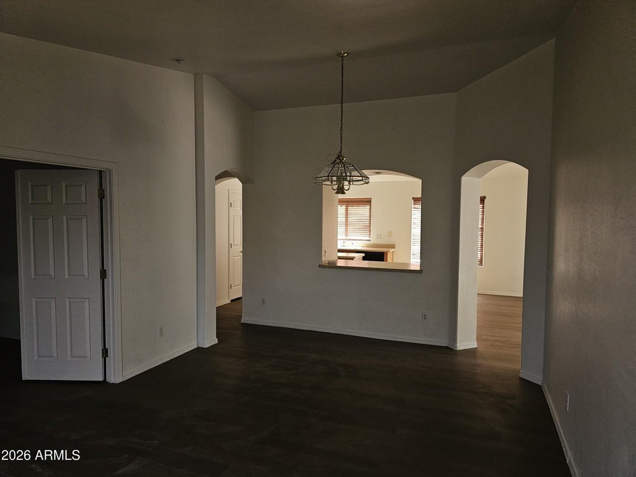 10809 W Edgemont Ave - Photo 3 of 7