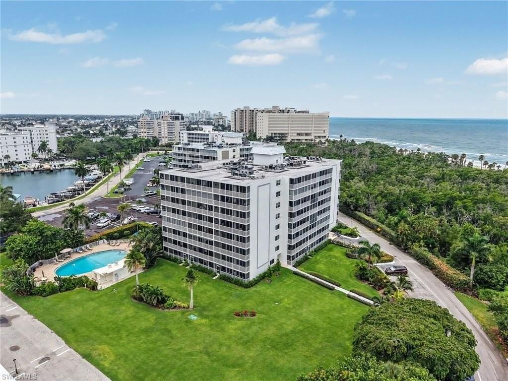 5 Bluebill Ave Apt 312