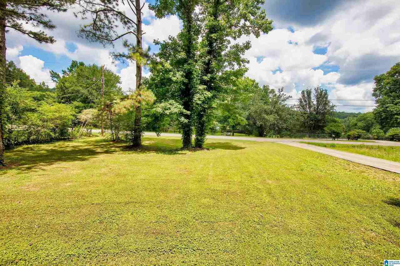 7823 Happy Hollow Rd - Photo 2 of 19