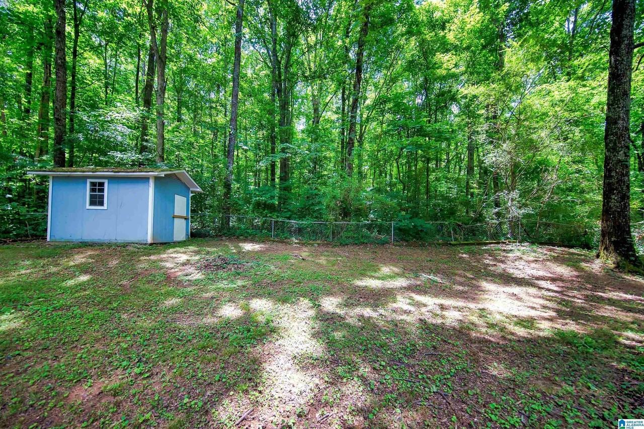 7823 Happy Hollow Rd - Photo 3 of 19