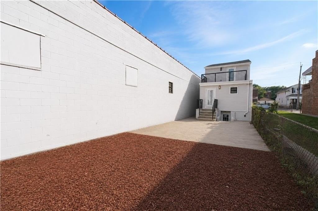 2171 Hendrickson St - Photo 3 of 27