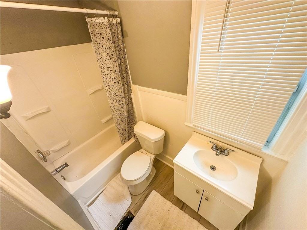 46 Peck St - Photo 6 of 8