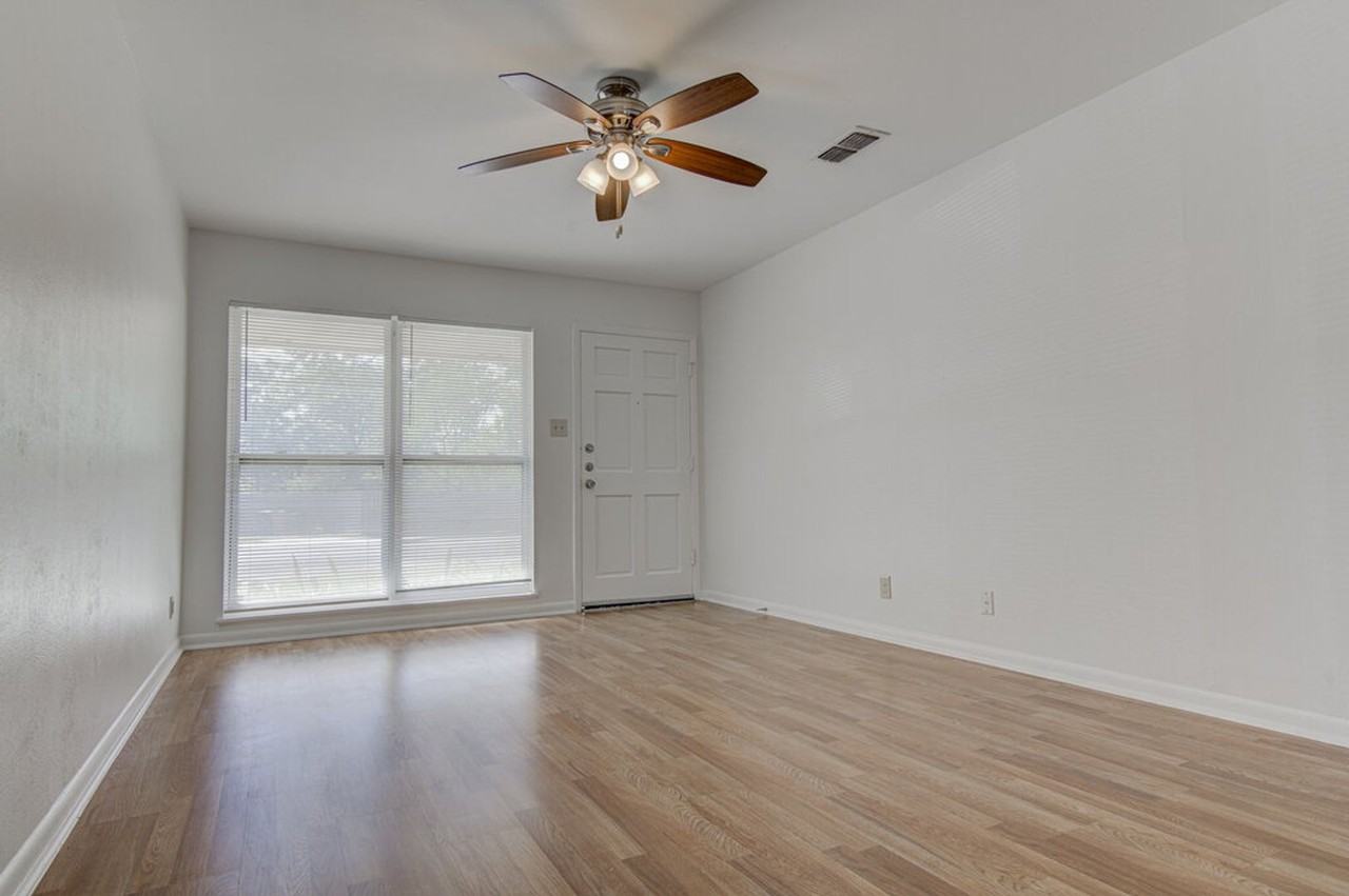 8406 Burrell Dr - Photo 4 of 25