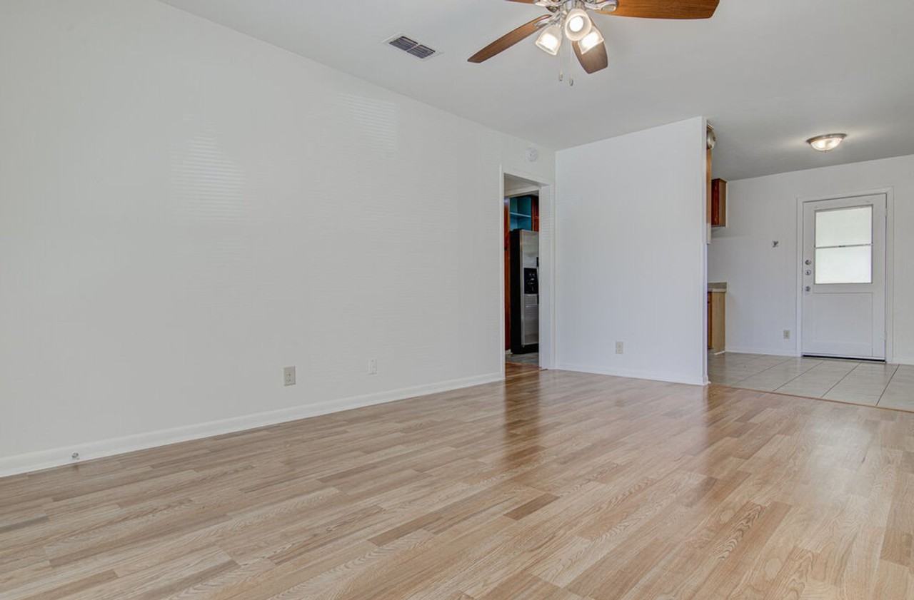 8406 Burrell Dr - Photo 6 of 25