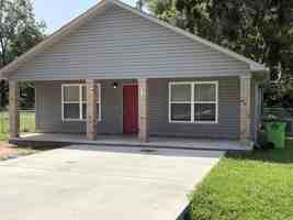 featured image of 211 Thomas Dr