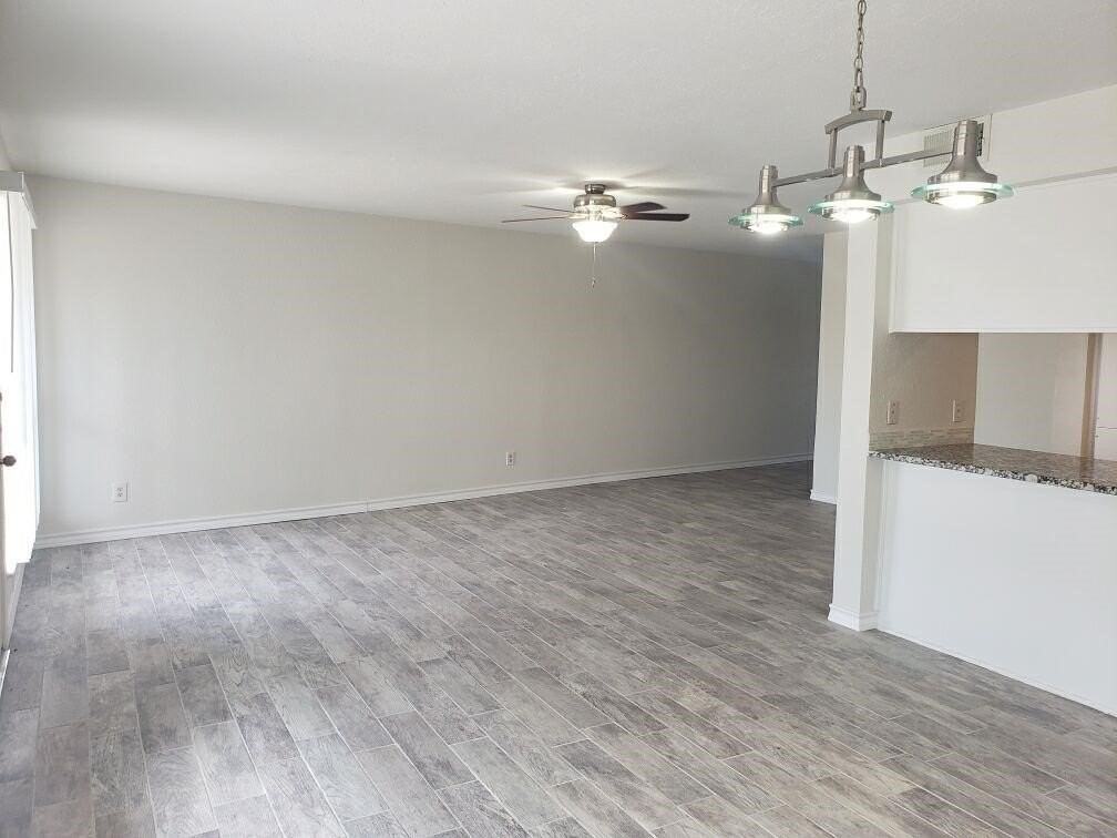 14801 Compass St #14 - Photo 5 of 12