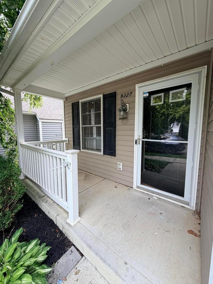 9327 Polaris Green Dr - Photo 2 of 50