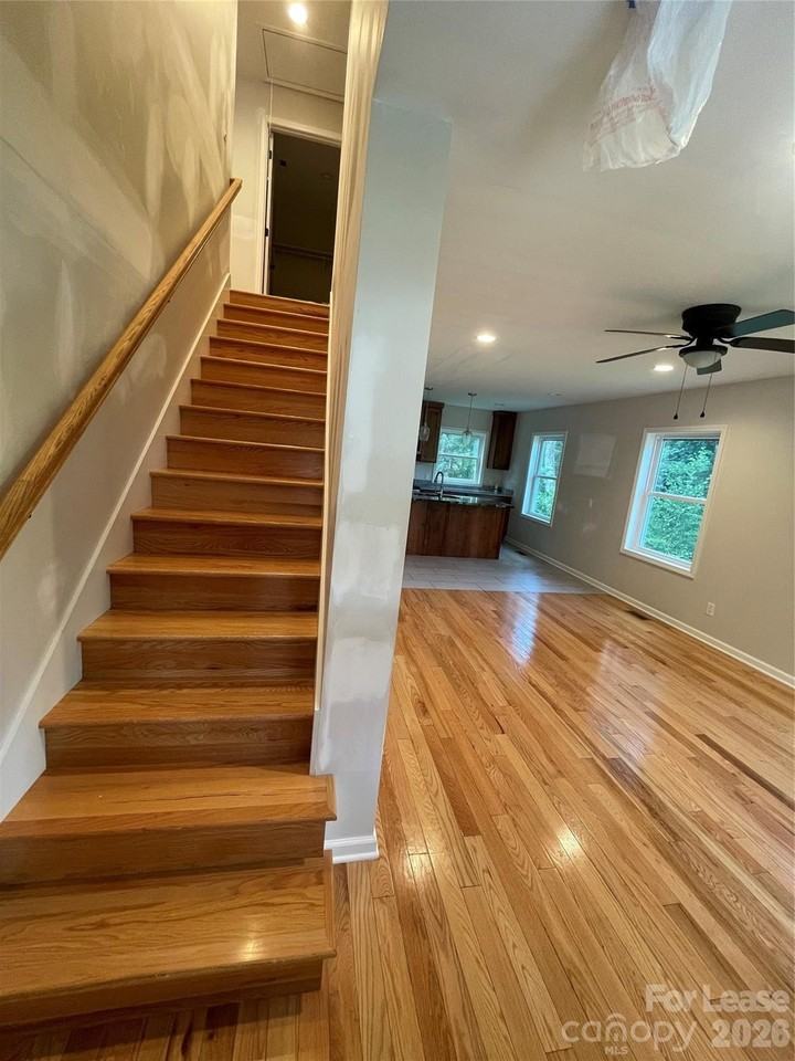67 John Halford Ct - Photo 6 of 9