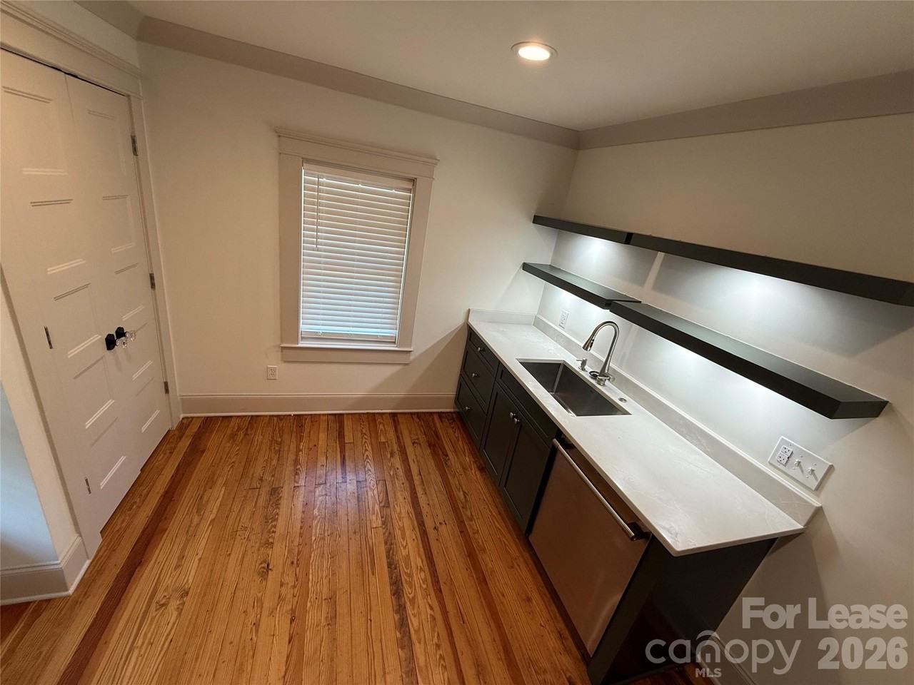 311 S Main St #311B - Photo 6 of 23