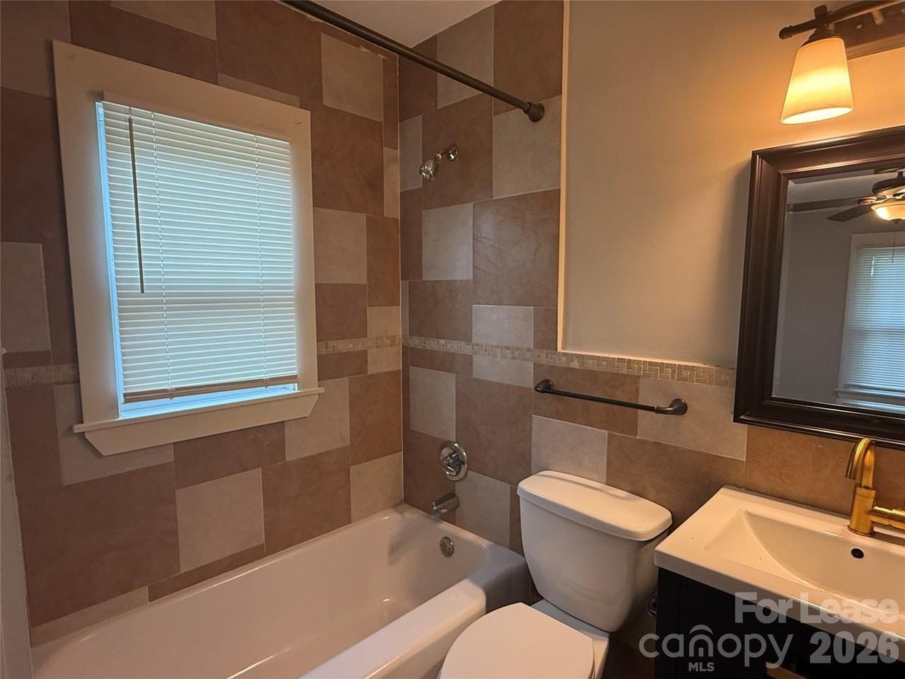 2623 Greenland Ave - Photo 5 of 8