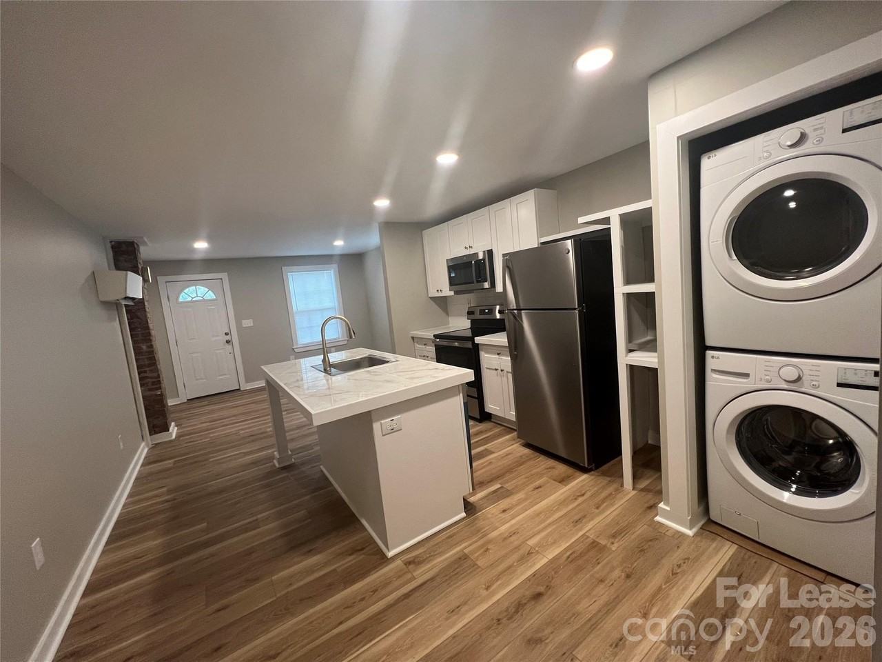 532 N Church St - Photo 7 of 10