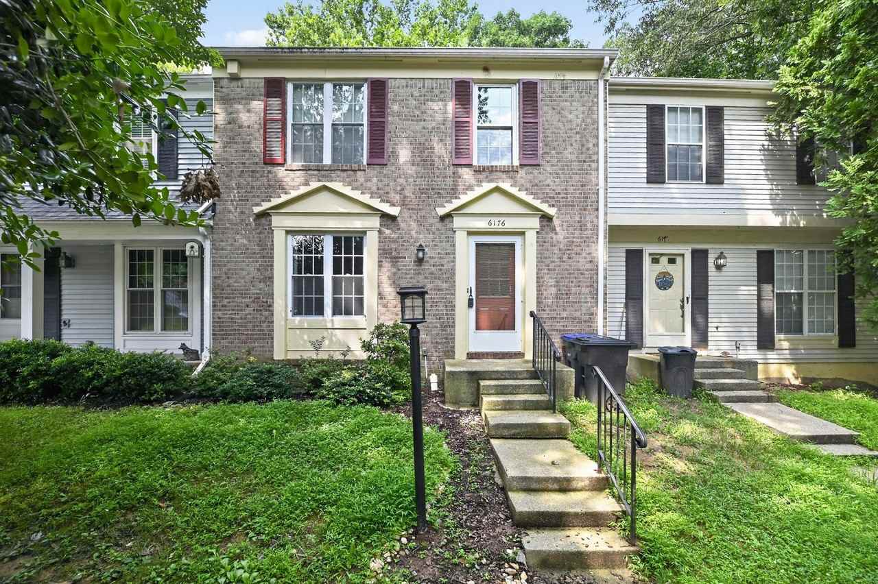 6176 Martins Landing Ct - Photo 2 of 35