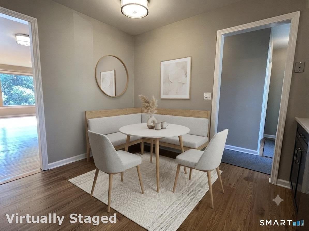 124 Colonial Hill Dr #124 - Photo 5 of 31