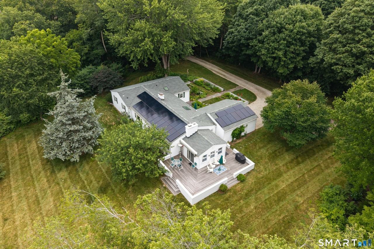 82 Scotland Rd - Photo 5 of 35