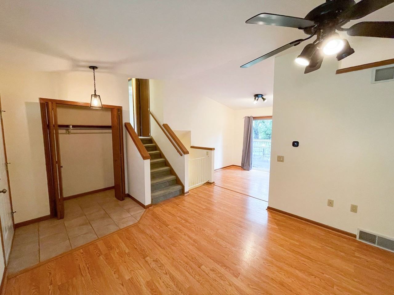 2820 Warner Ln - Photo 4 of 25