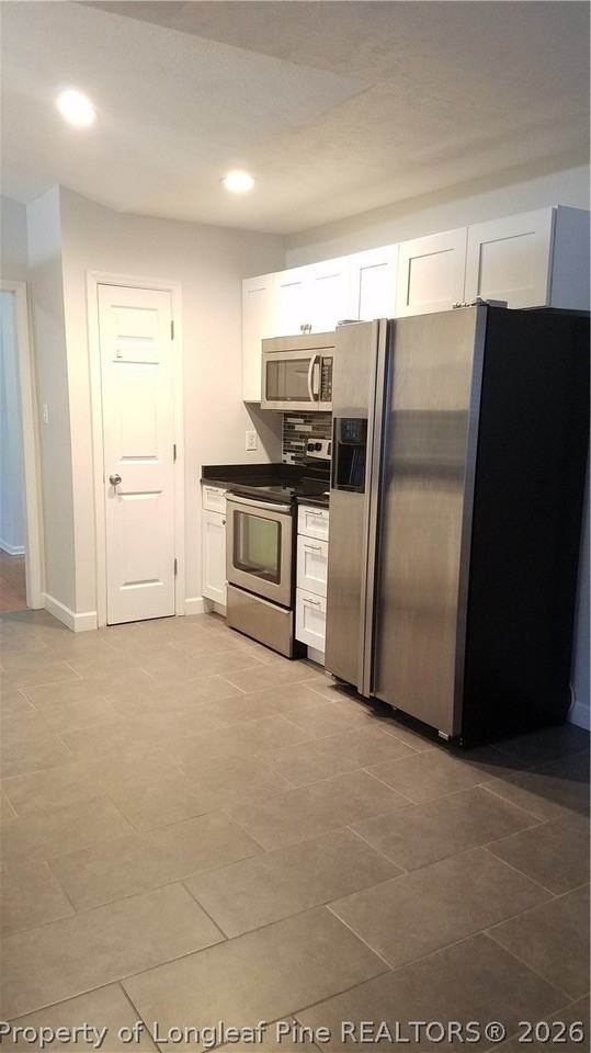 104 Bayou Ct - Photo 3 of 33