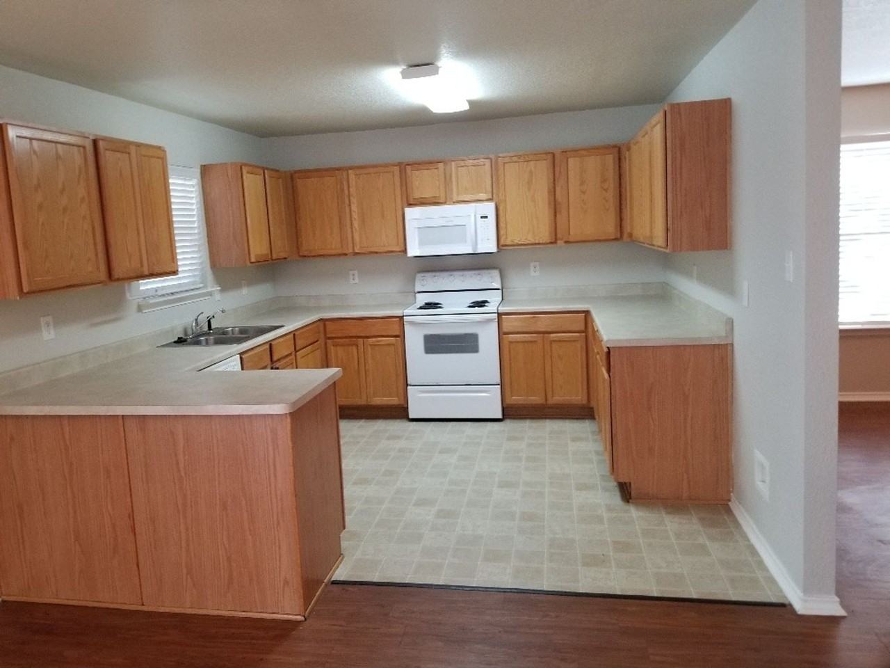 10627 Shaenpath - Photo 5 of 50