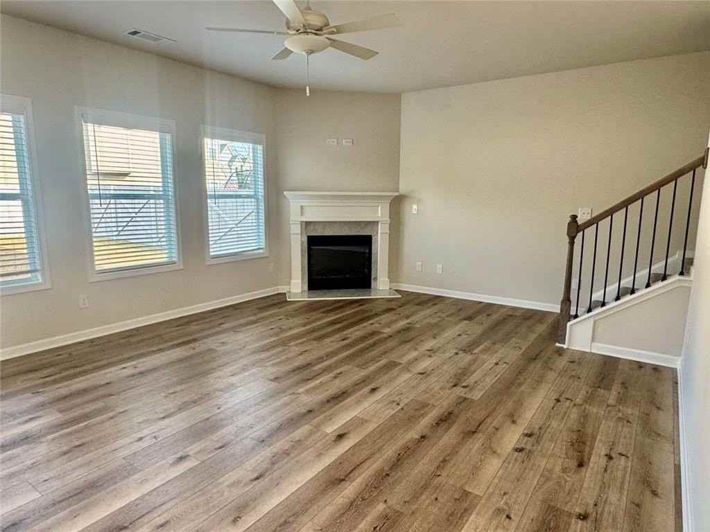 317 Fox Creek Dr - Photo 3 of 12