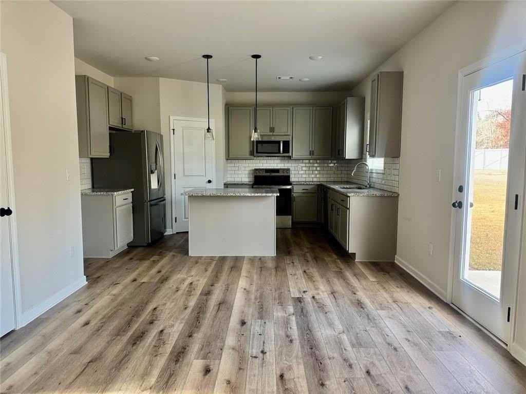 317 Fox Creek Dr - Photo 4 of 12