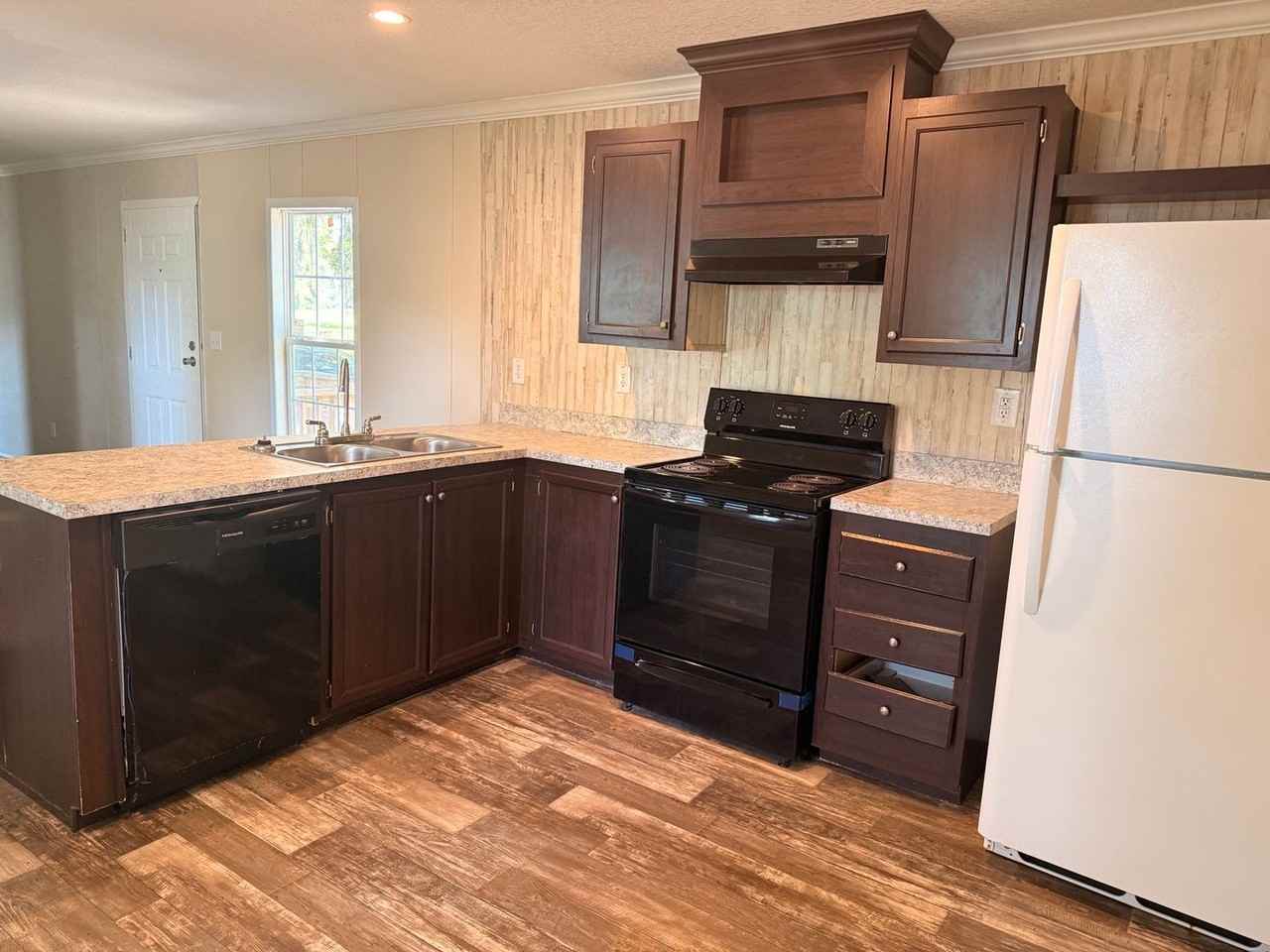 410 Speedy Tostensen Blvd - Photo 2 of 12