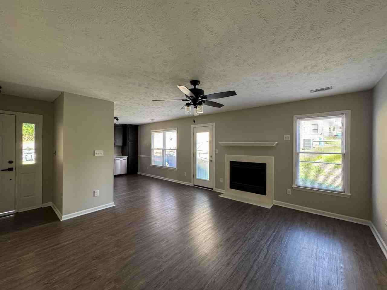 2582 Gotts Ln - Photo 2 of 21