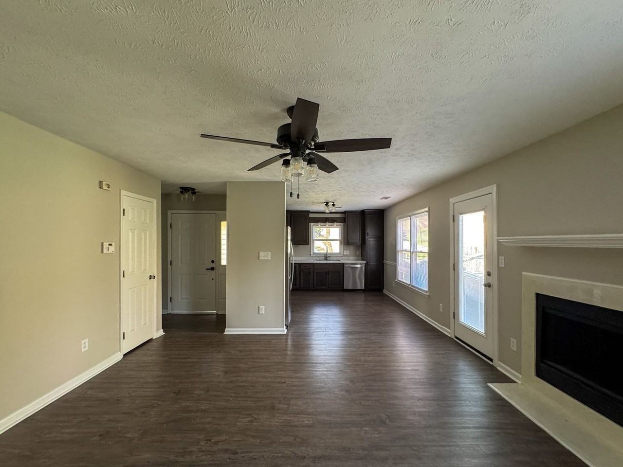 2582 Gotts Ln - Photo 3 of 21