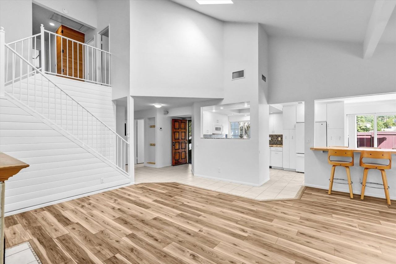 8177 Mission Vista Dr - Photo 7 of 30