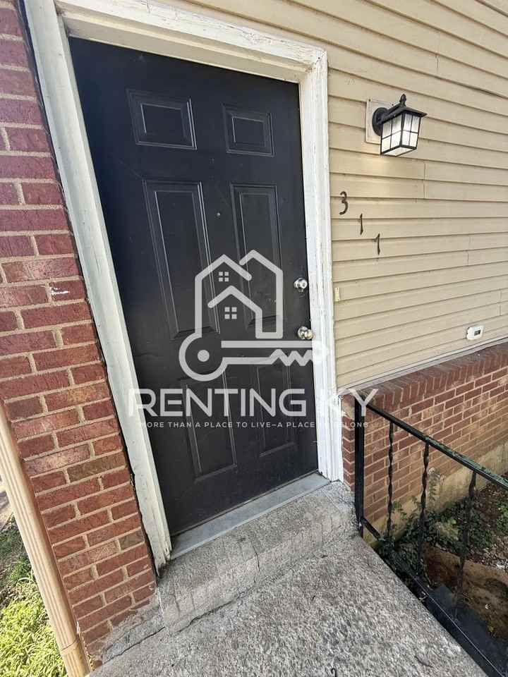 317 Peachtree Rd - Photo 2 of 11