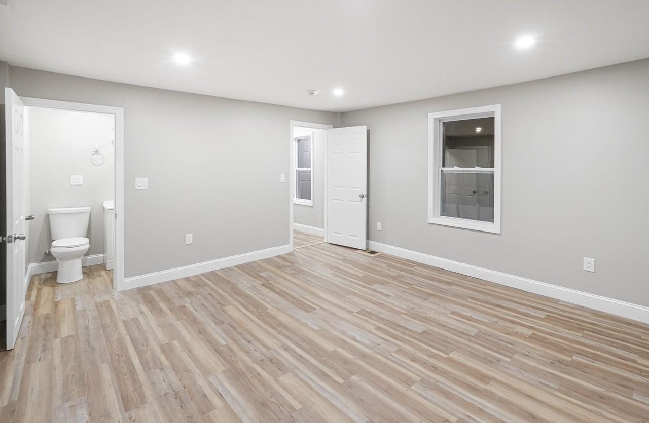 98 Southville Rd - Photo 4 of 43