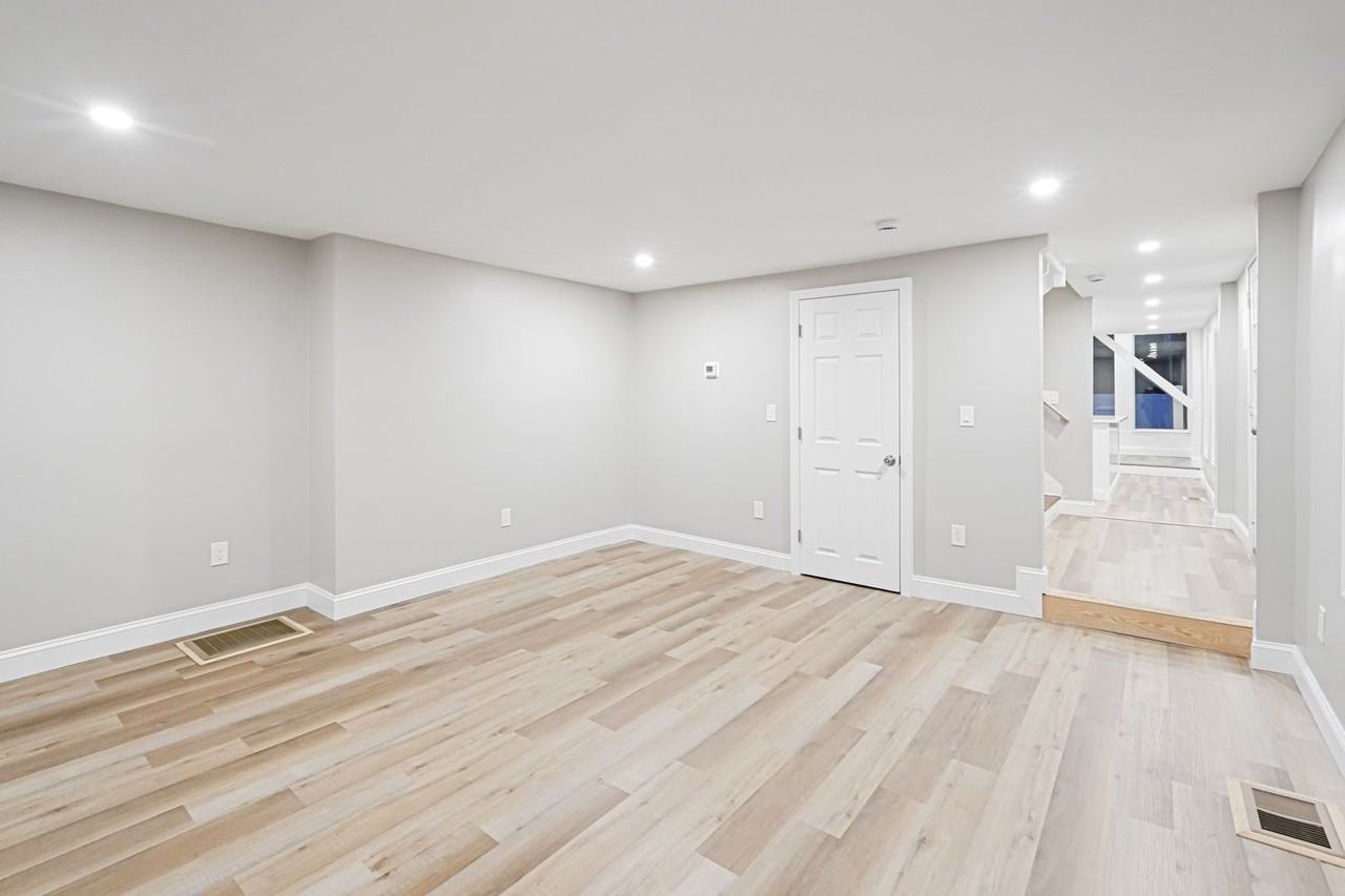 98 Southville Rd - Photo 7 of 43