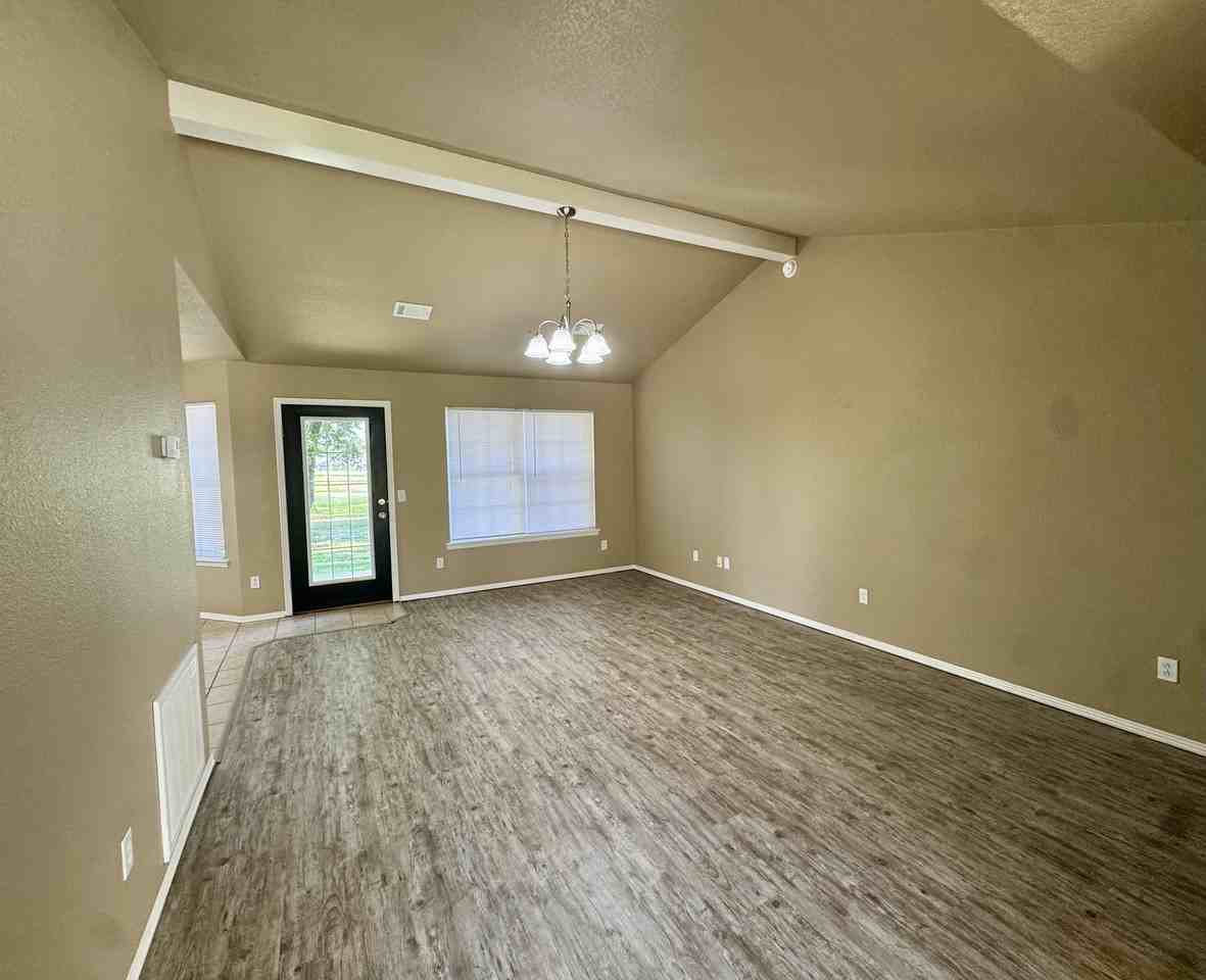 121 Lanita Cir #1 - Photo 2 of 19
