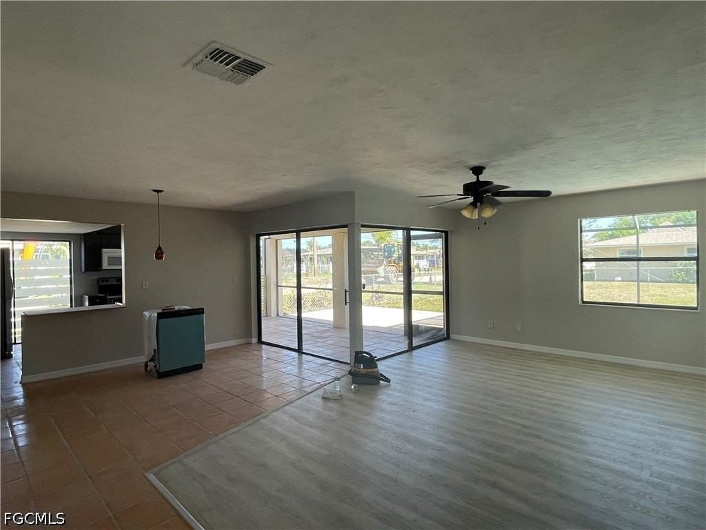4003 Se 2nd Ave - Photo 3 of 18