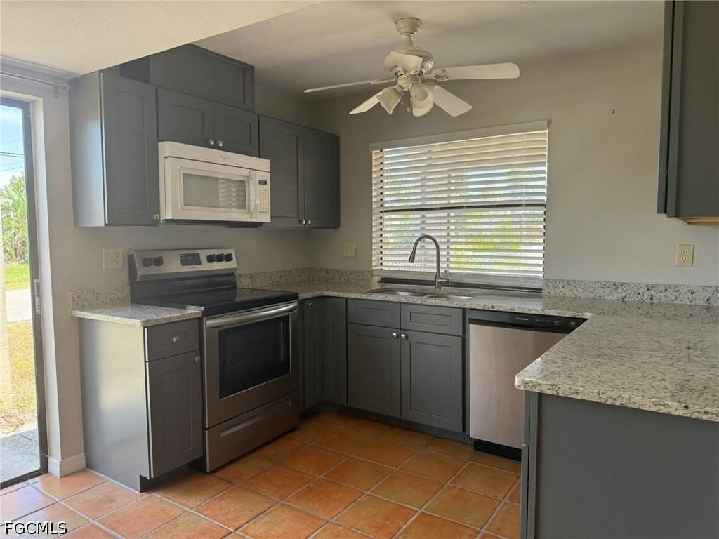 4003 Se 2nd Ave - Photo 5 of 18